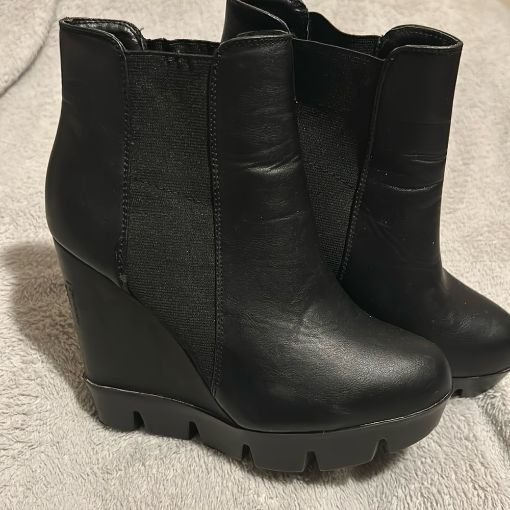 Bamboo Heeled Boots